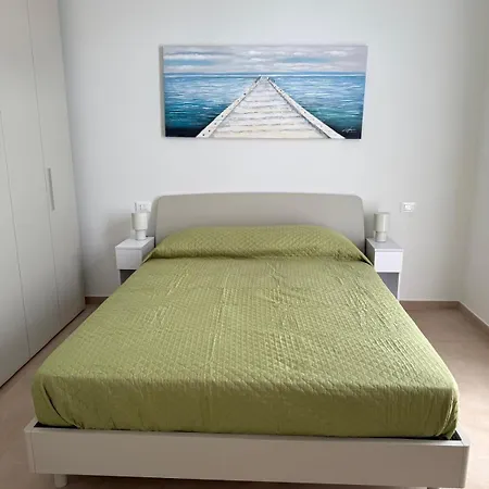 Casa Al Mare Di Nonno Robi Semesterbostad *