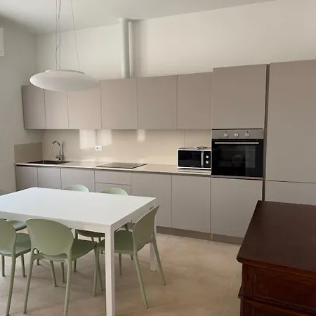 Semesterbostad Casa Al Mare Di Nonno Robi